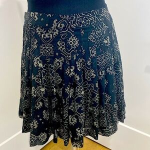 Gap Pleated Skirt Gray Chiffon like, Lined  Lightweight Casual | Size 12